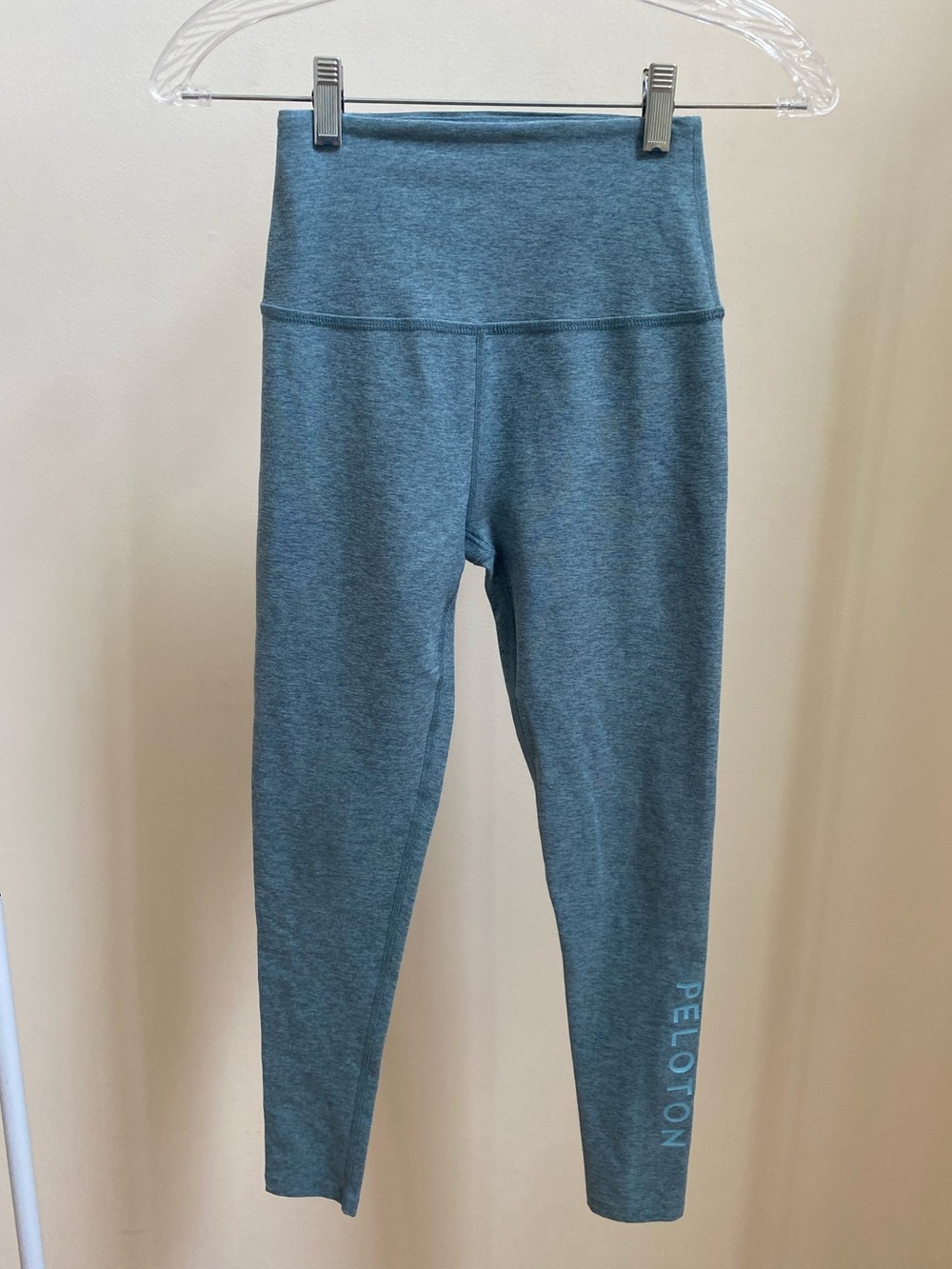 NWOT Beyond Yoga x Peloton high-rise leggings teal Sz S